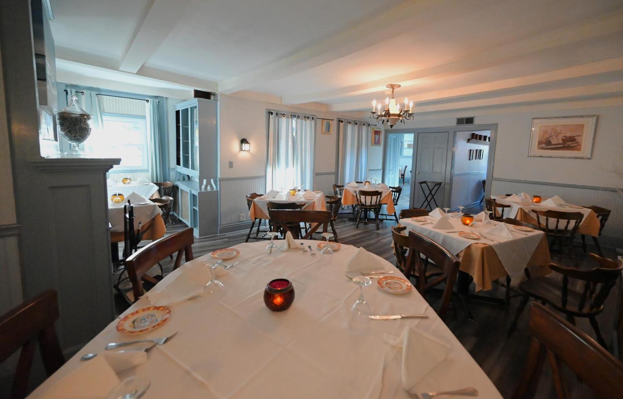 Averill Park La Perla Restaurant & Country Inn מראה חיצוני תמונה
