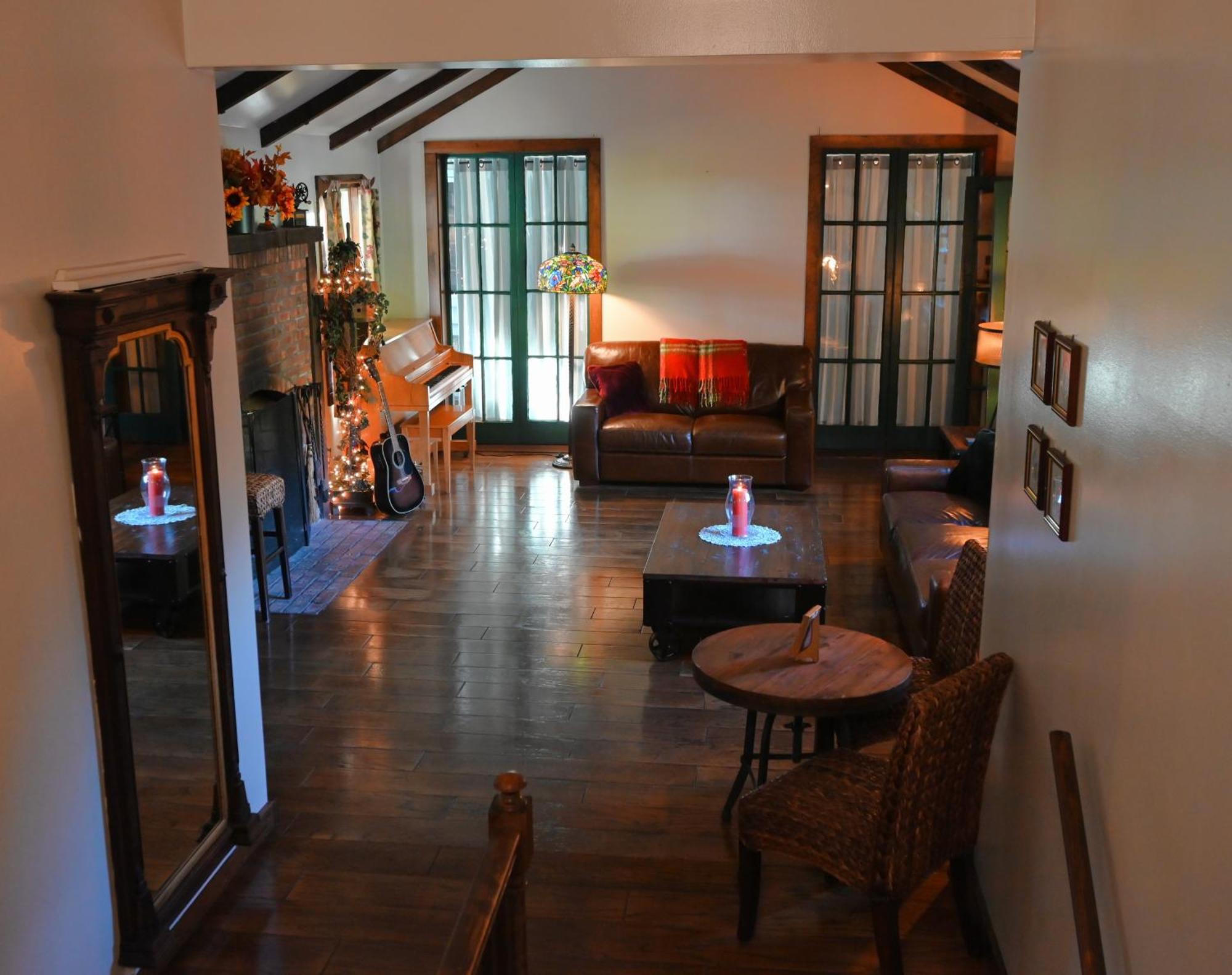Averill Park La Perla Restaurant & Country Inn מראה חיצוני תמונה